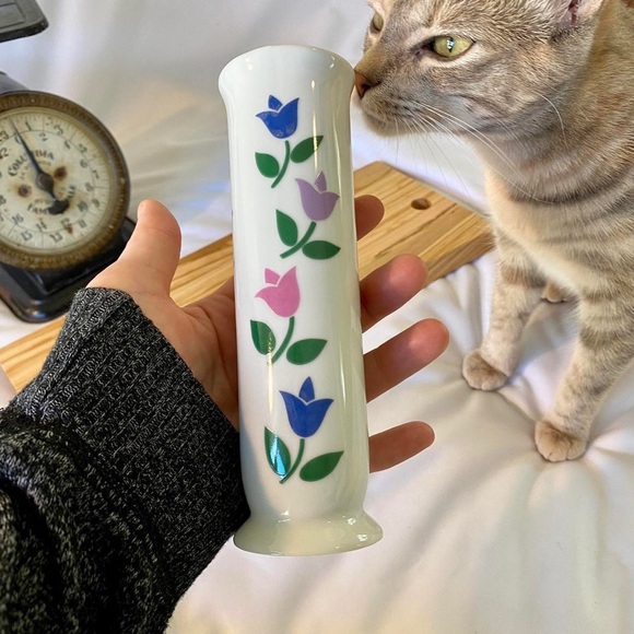 vintage 80s f.t.d.a. korea tulip bud vase - Picture 2 of 4